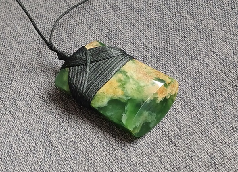 pounamu5 Pounamu carving hand made in New Jade